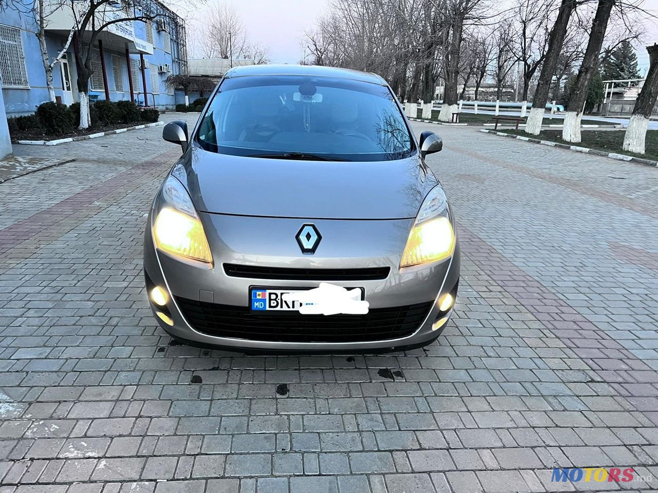 2009' Renault Grand Scenic photo #4