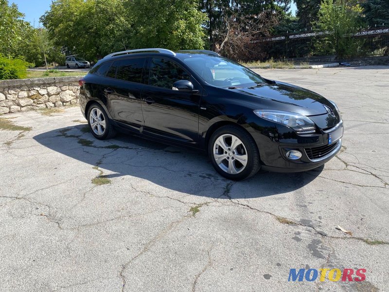 2013' Renault Megane photo #1