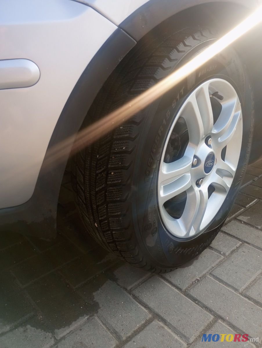 2004' Ford Fusion photo #5