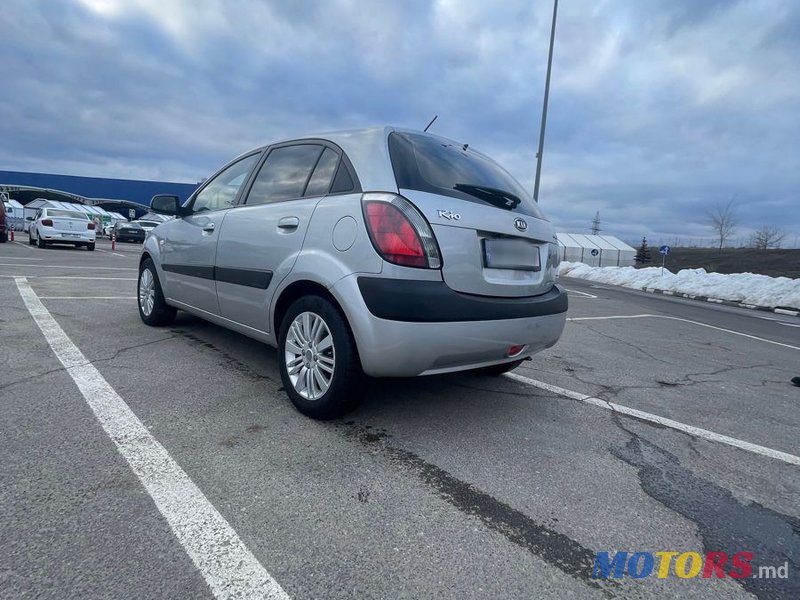 2006' Kia Rio photo #3