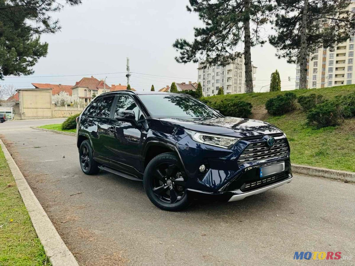 2020' Toyota RAV4 photo #4