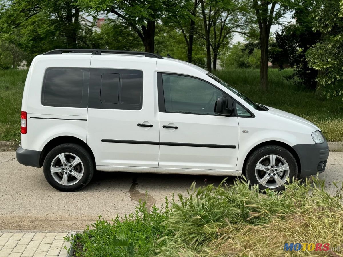 2010' Volkswagen Caddy photo #4