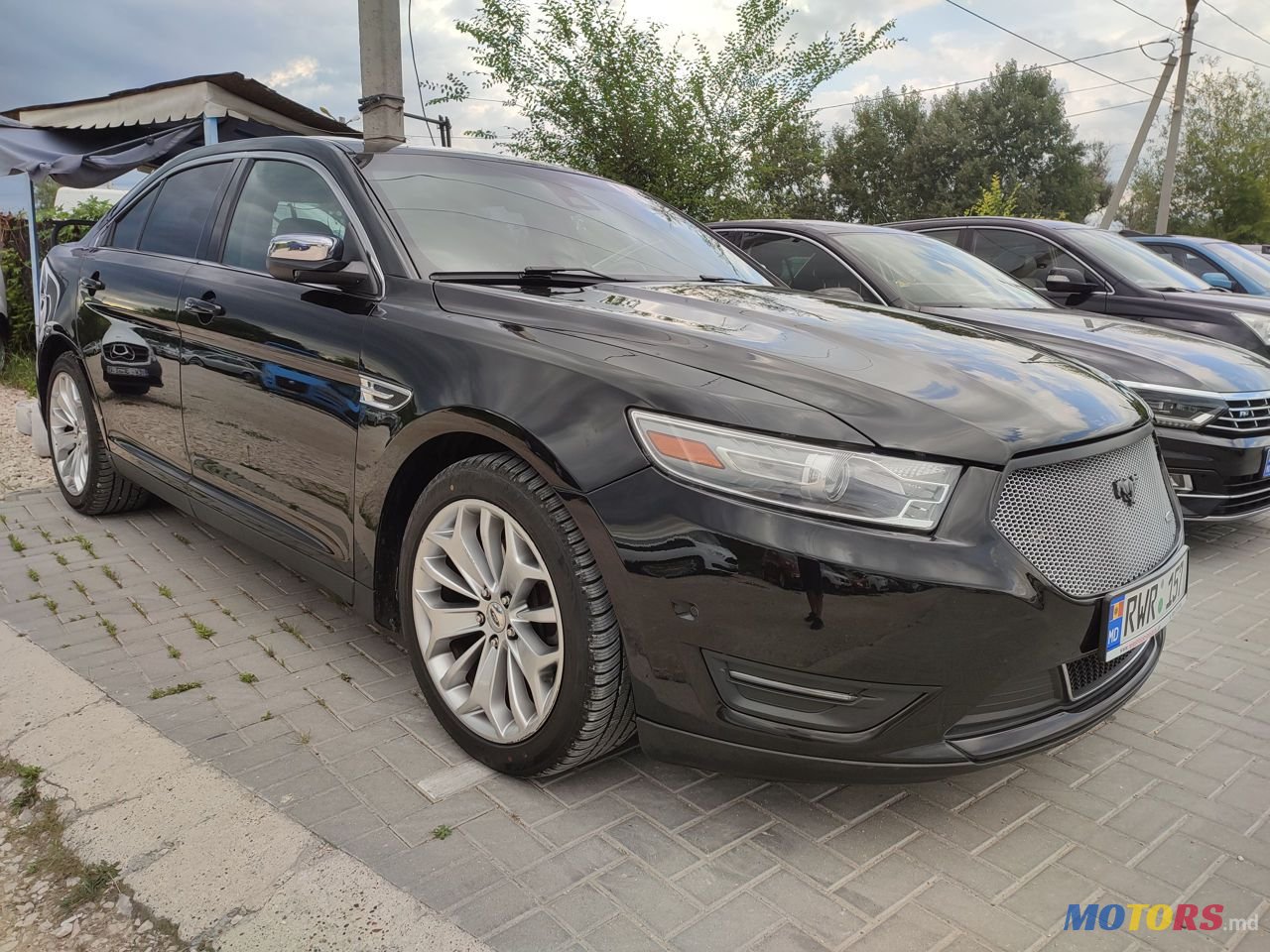 2013' Ford Taurus photo #1