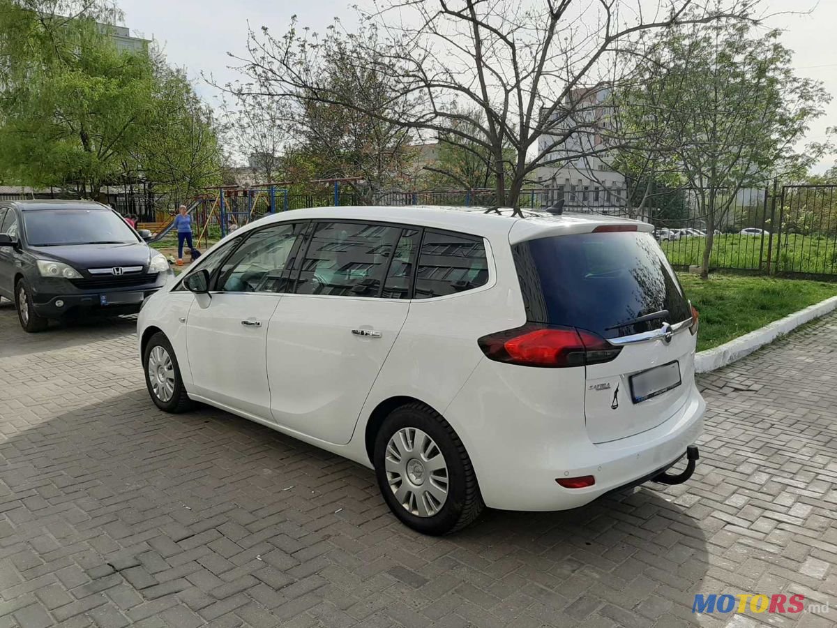 2013' Opel Zafira photo #3