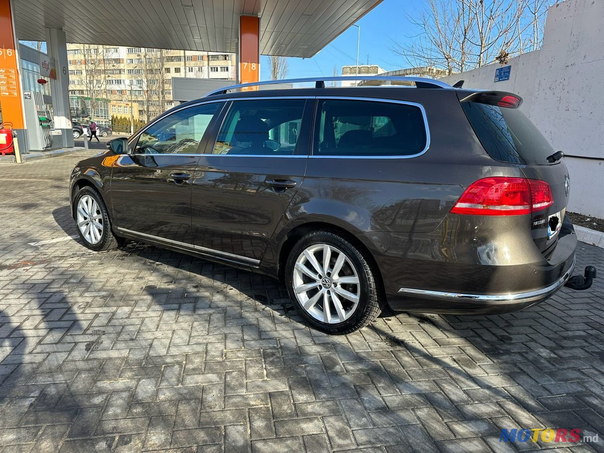 2014' Volkswagen Passat photo #5