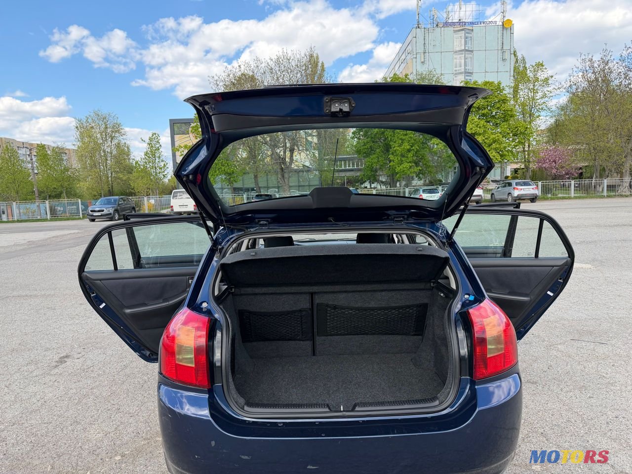 2002' Toyota Corolla photo #3