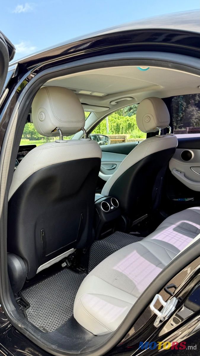 2014' Mercedes-Benz C-Class photo #6