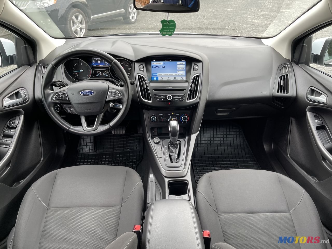 2017' Ford Focus photo #4