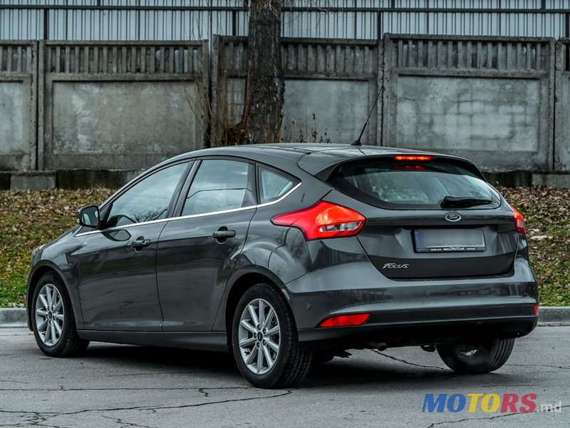 2015' Ford Focus photo #3