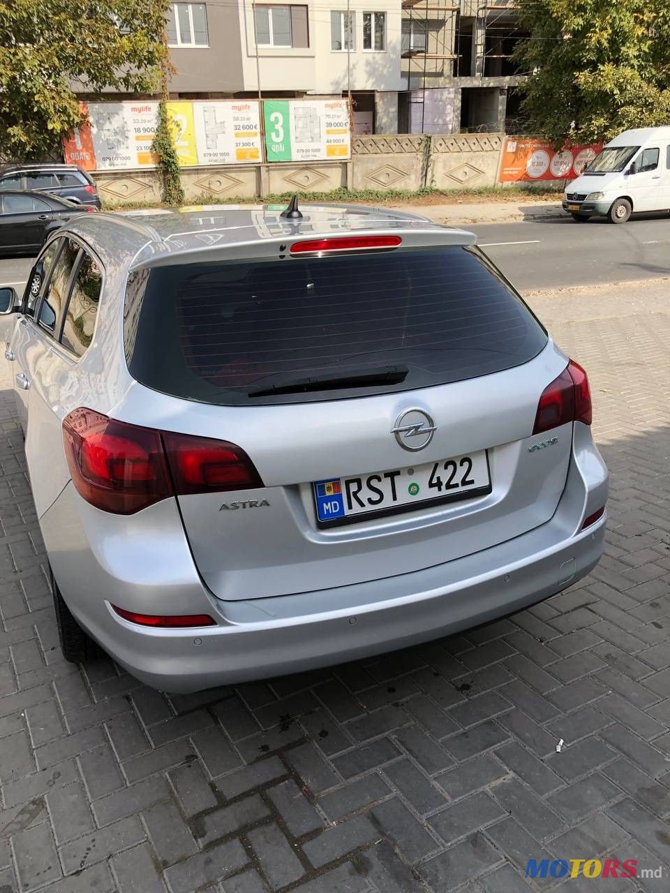 2010' Opel Astra photo #4