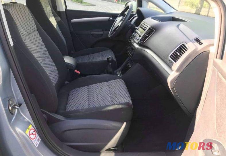 2010' Volkswagen Sharan photo #3