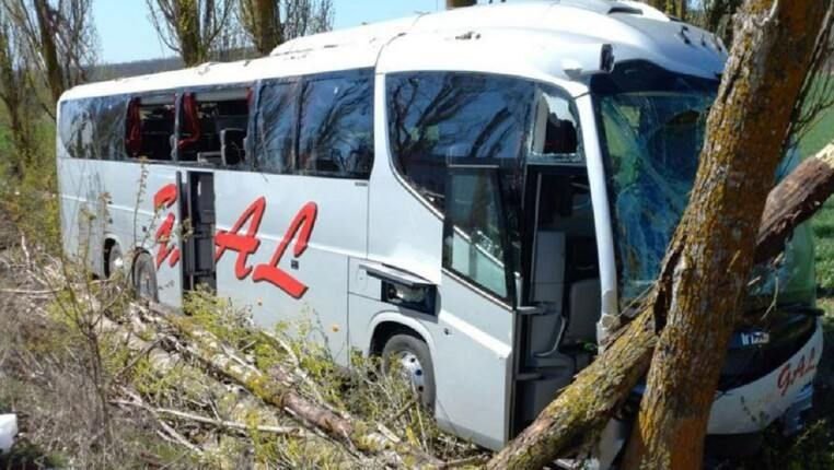 Водитель автобуса из Молдовы спровоцировал ДТП в Украине: пострадали 7 человек