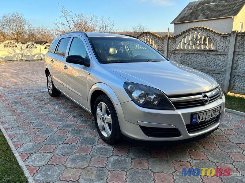 2006' Opel Astra photo #4