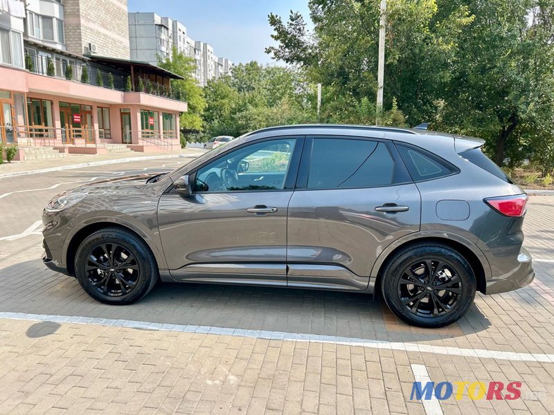 2022' Ford Kuga photo #4