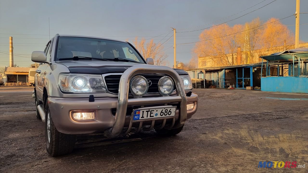 1998' Toyota Land Cruiser photo #1