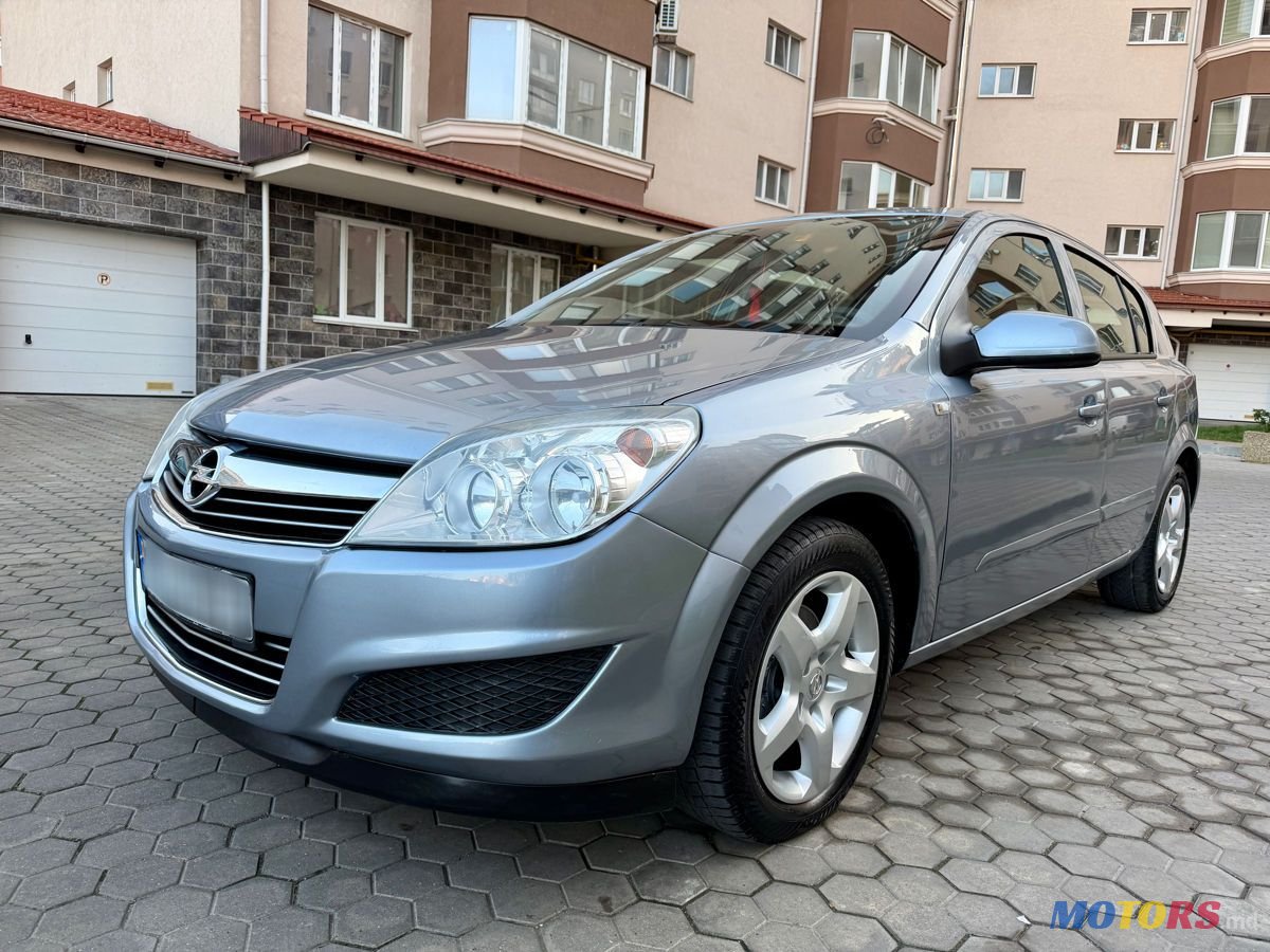 2009' Opel Astra photo #1