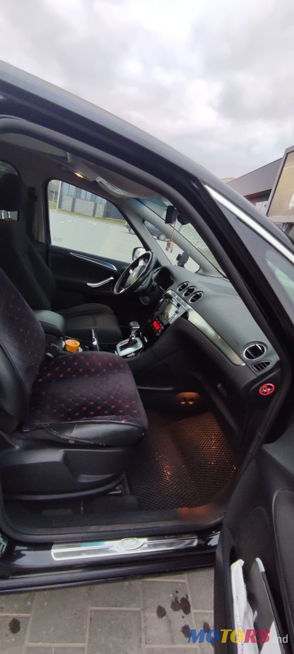 2012' Ford S-Max photo #5