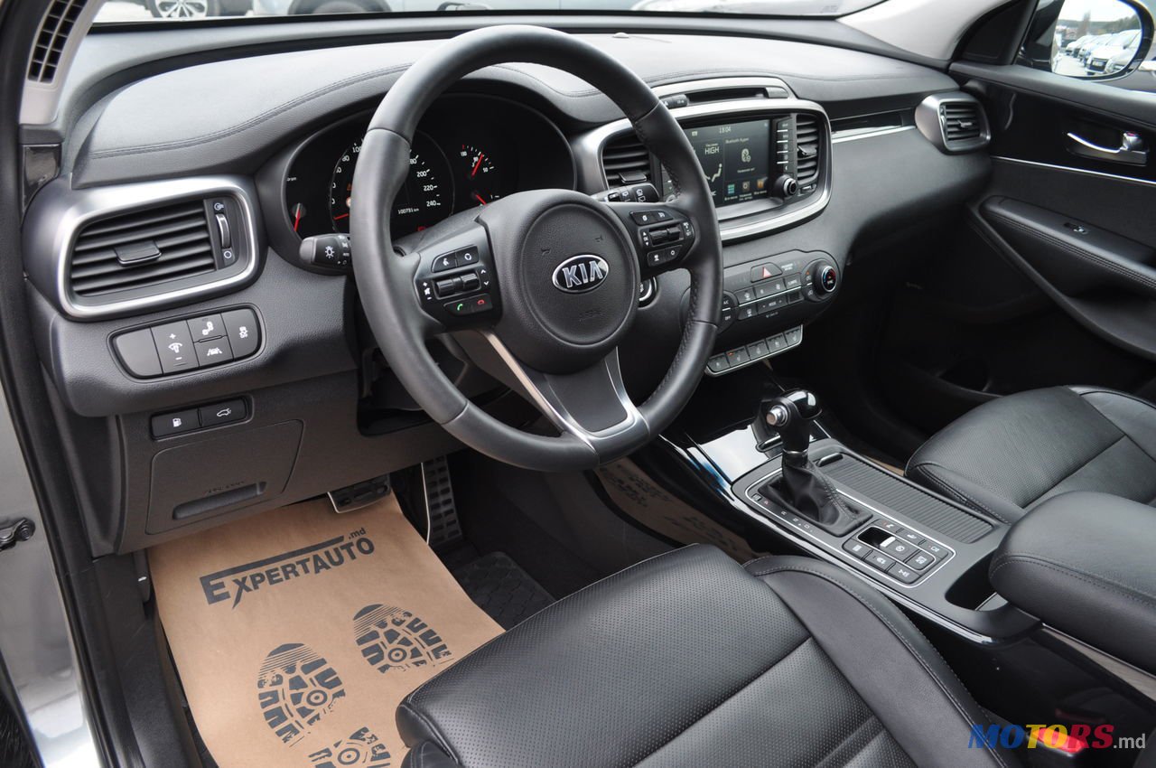 2015' Kia Sorento photo #7