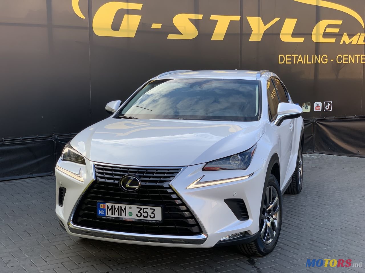 2018' Lexus NX 300H photo #1