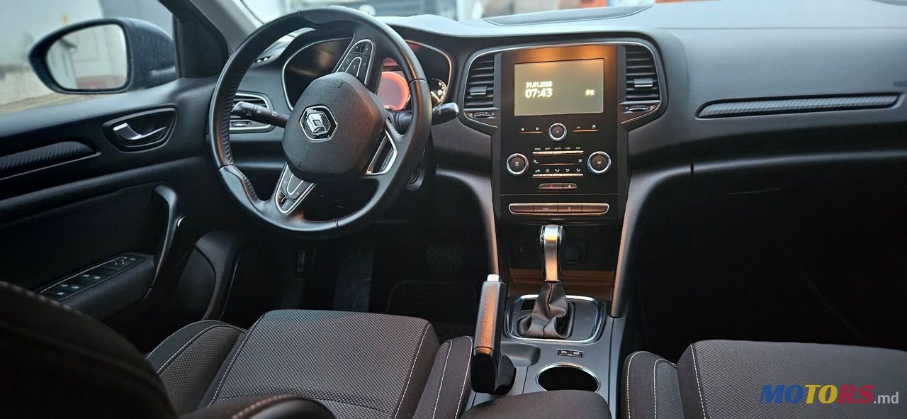 2020' Renault Megane photo #1