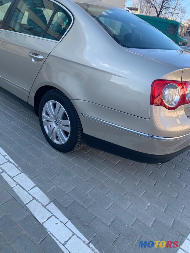 2008' Volkswagen Passat photo #4