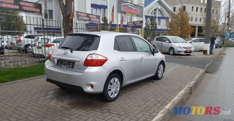 2010' Toyota Auris photo #1