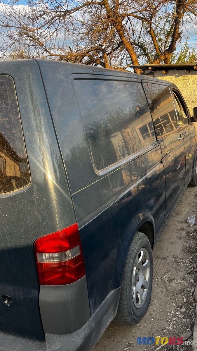 2003' Volkswagen Transporter photo #5