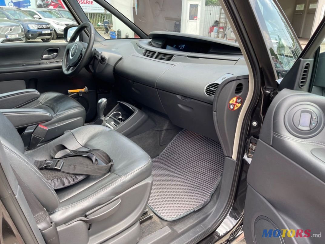 2010' Renault Espace photo #6