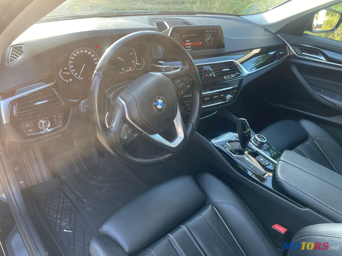 2018' BMW 5 Series photo #4