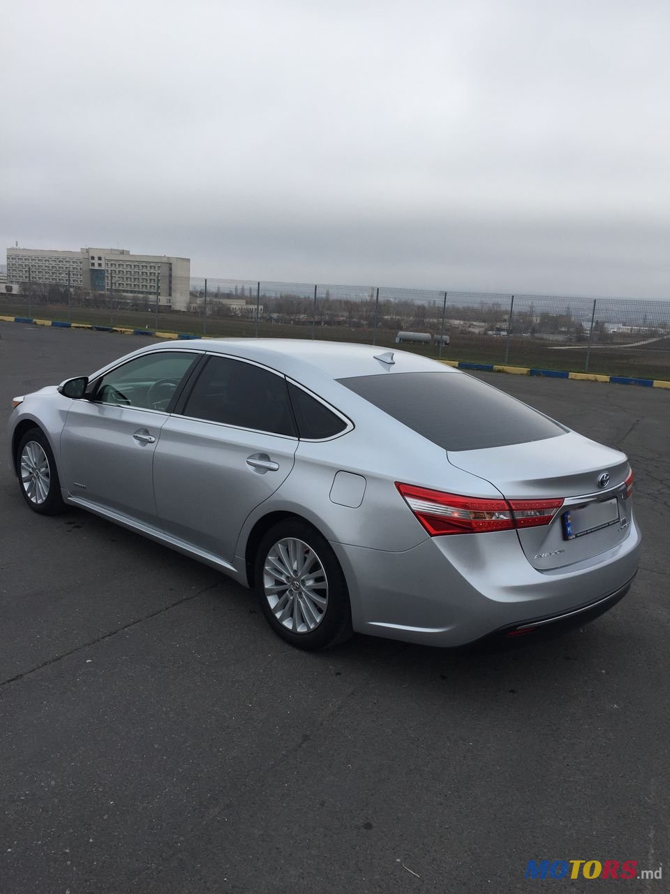 2013' Toyota Avalon photo #2