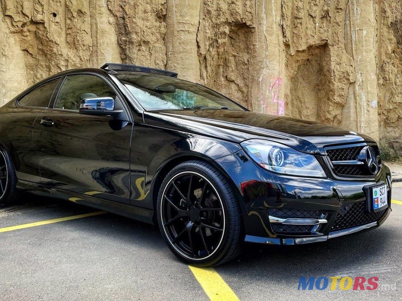 2014' Mercedes-Benz C-Class Coupe photo #1