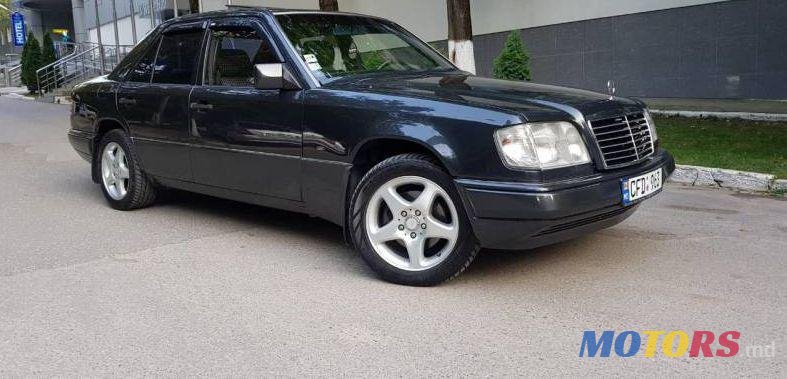 1995' Mercedes-Benz 124 photo #1