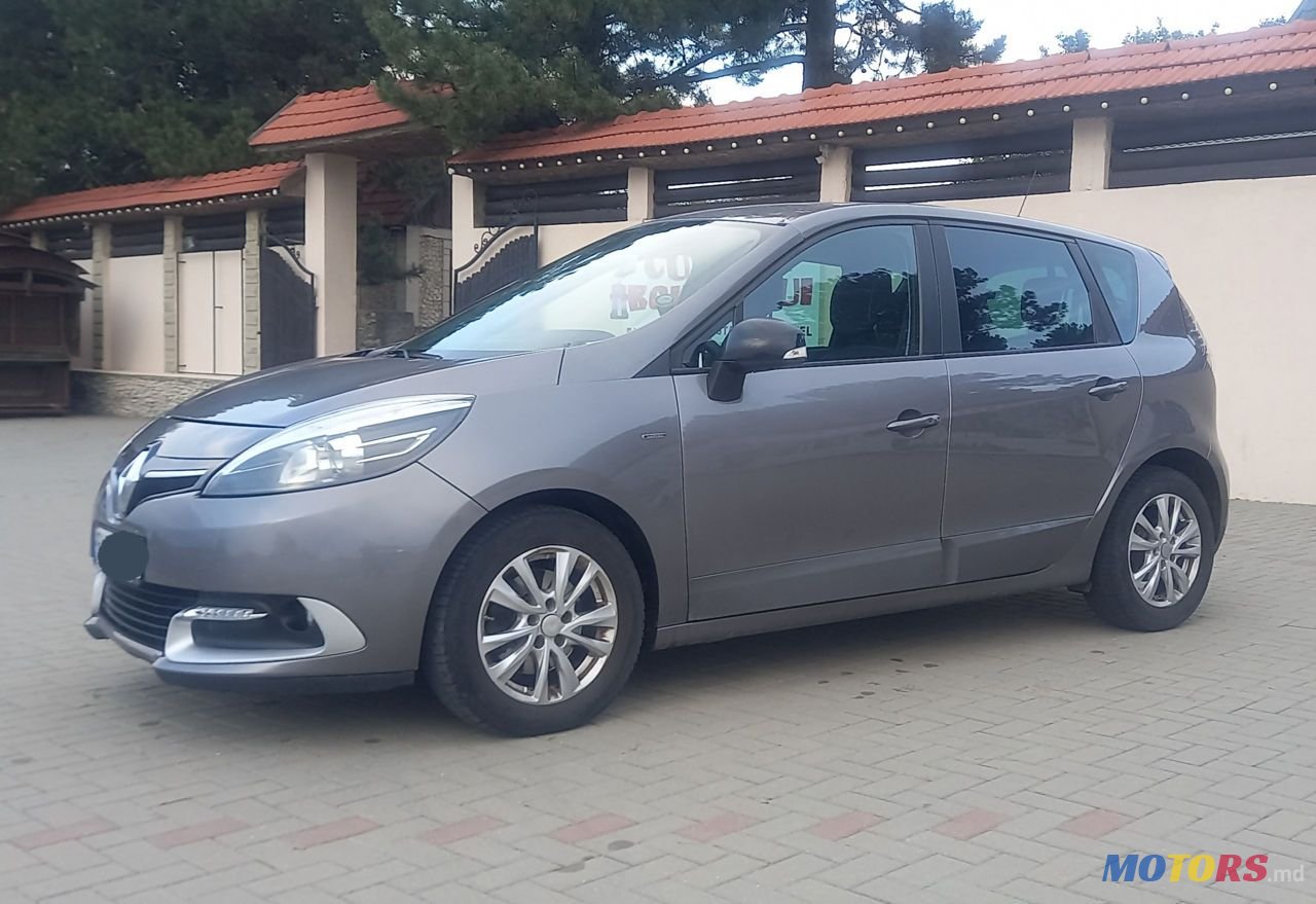 2015' Renault Scenic photo #2