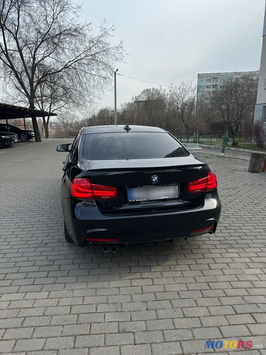 2015' BMW 3 Series photo #3