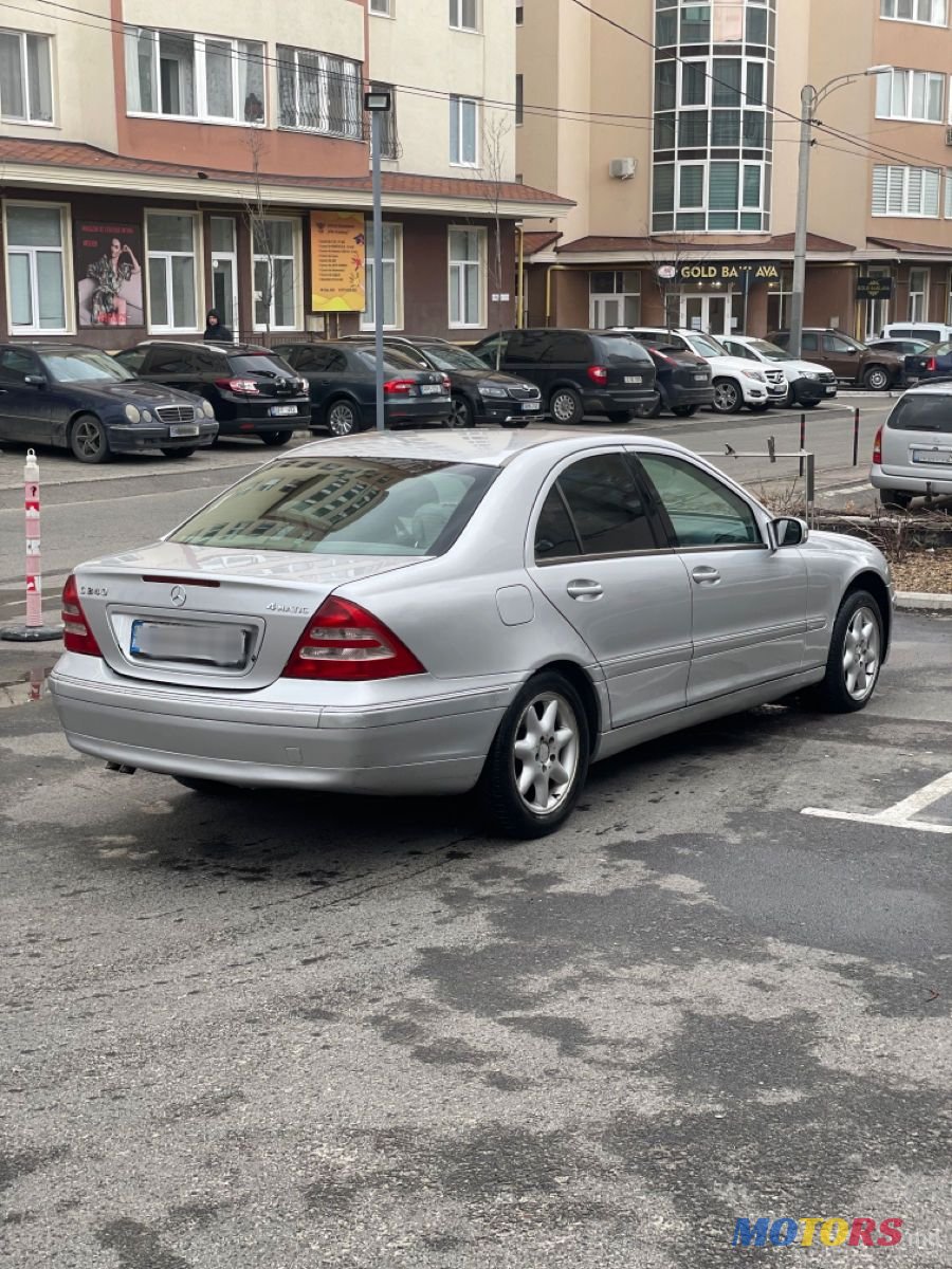 2003' Mercedes-Benz C Класс photo #3
