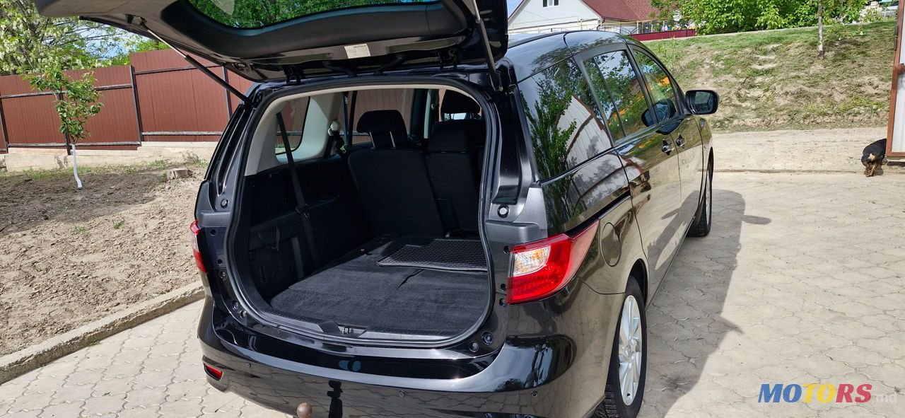 2011' Mazda 5 photo #3