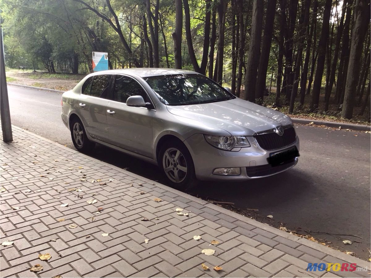 2010' Skoda Superb photo #6