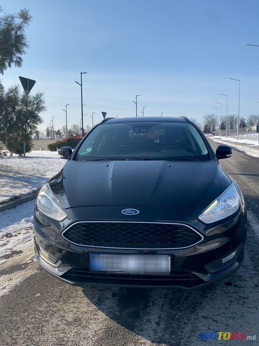 2017' Ford Focus photo #2