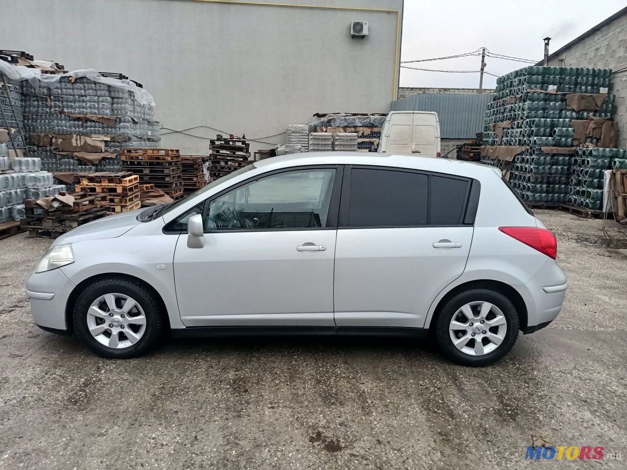 2008' Nissan Tiida photo #2