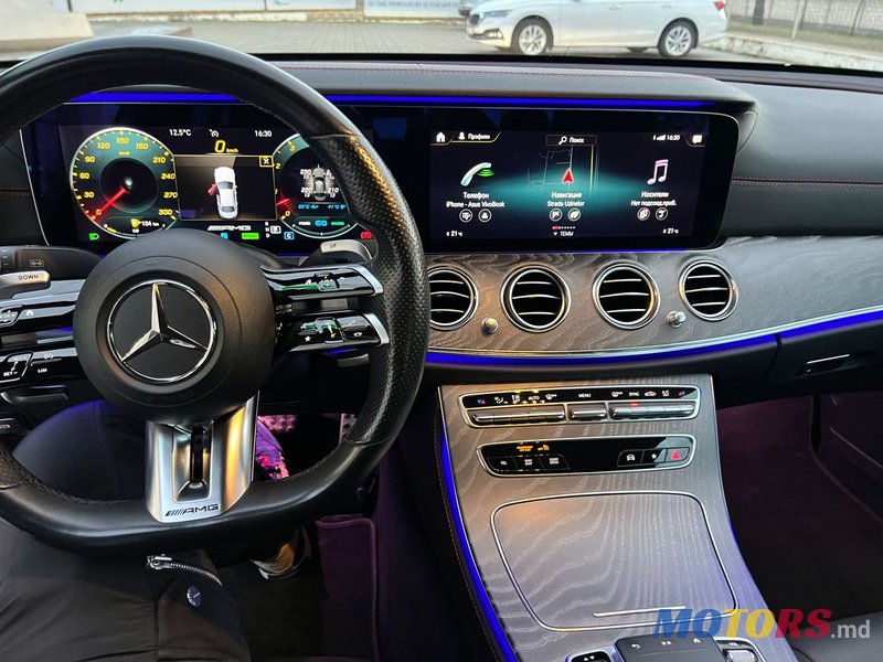 2021' Mercedes-Benz E Класс photo #5