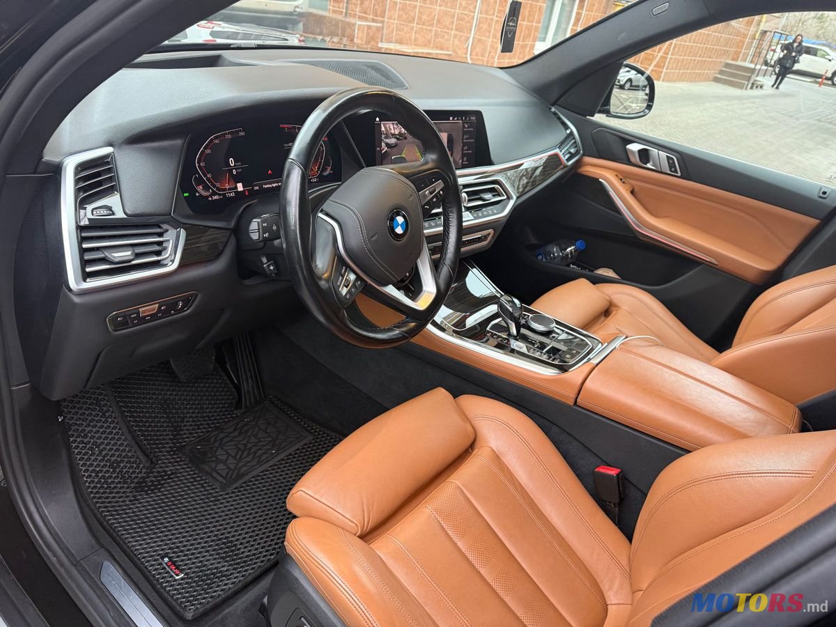 2019' BMW X5 photo #6