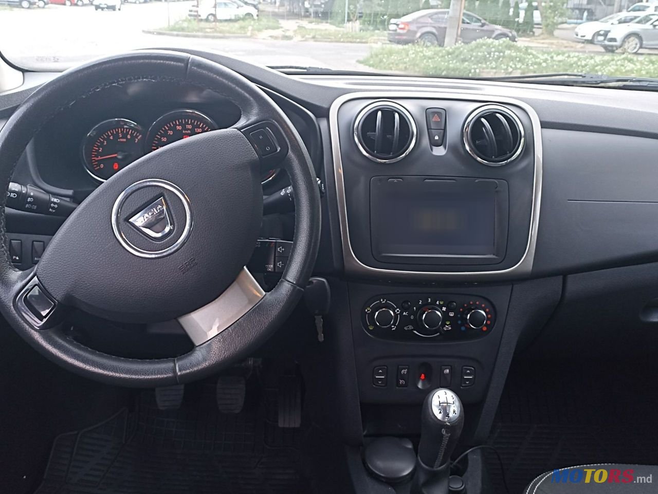 2013' Dacia Logan Mcv photo #5