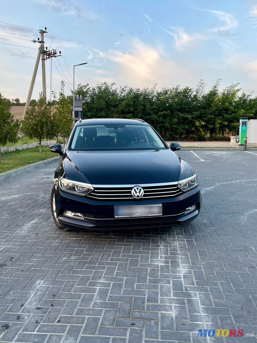 2017' Volkswagen Passat photo #3
