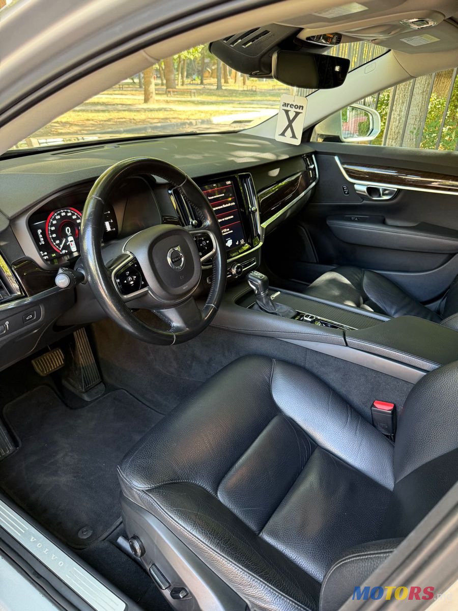 2016' Volvo S90 photo #4