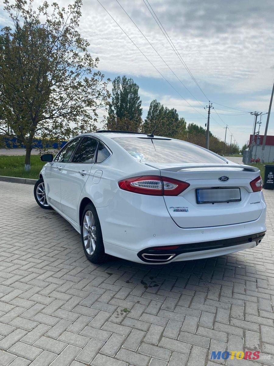 2015' Ford Fusion photo #2