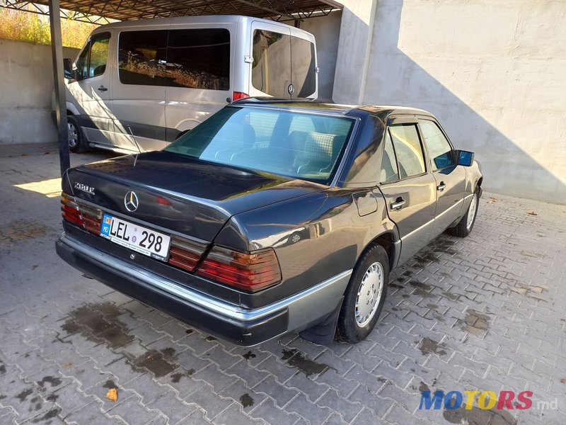 1992' Mercedes-Benz Series (W124) photo #3