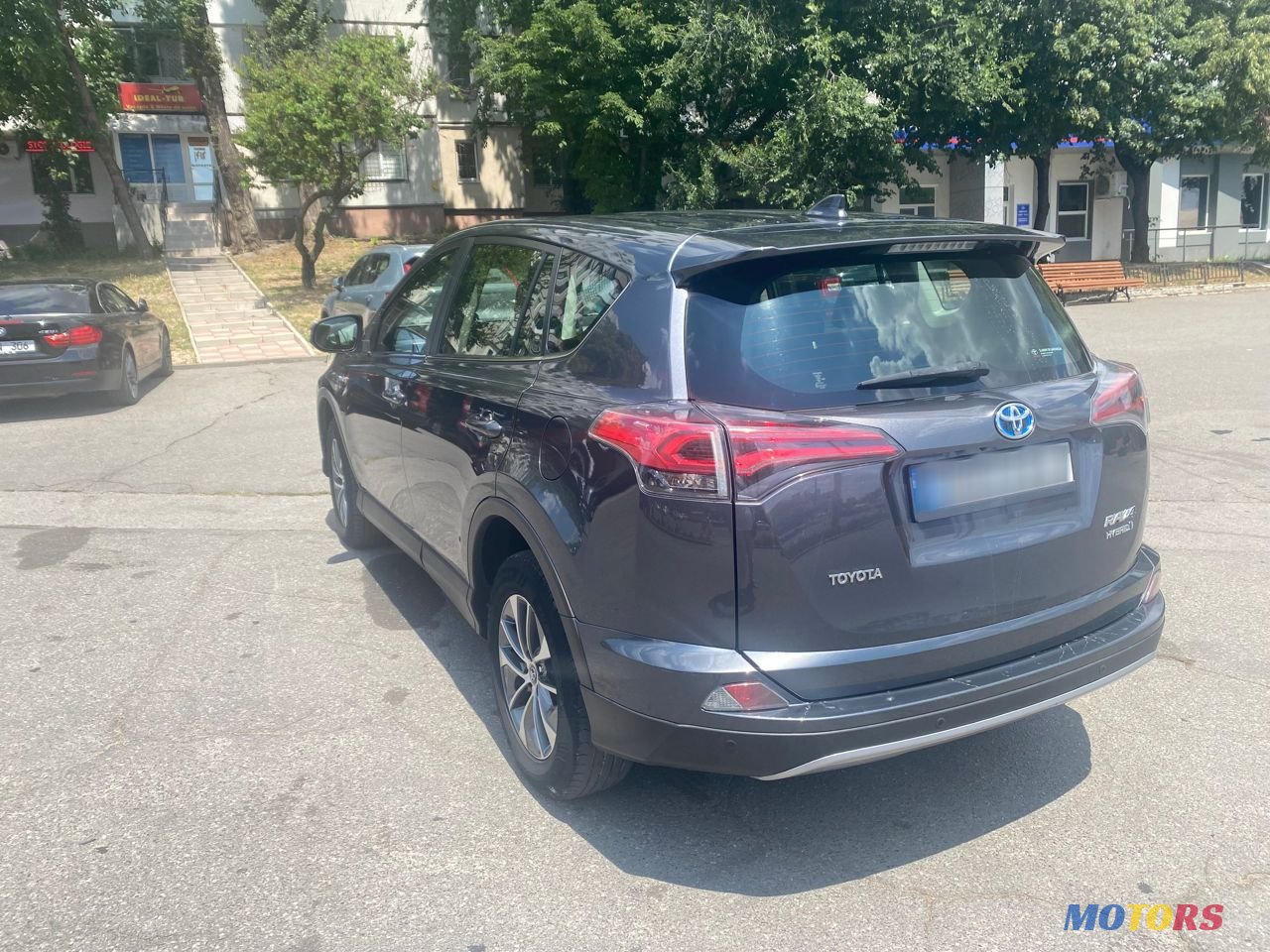 2018' Toyota RAV4 photo #4