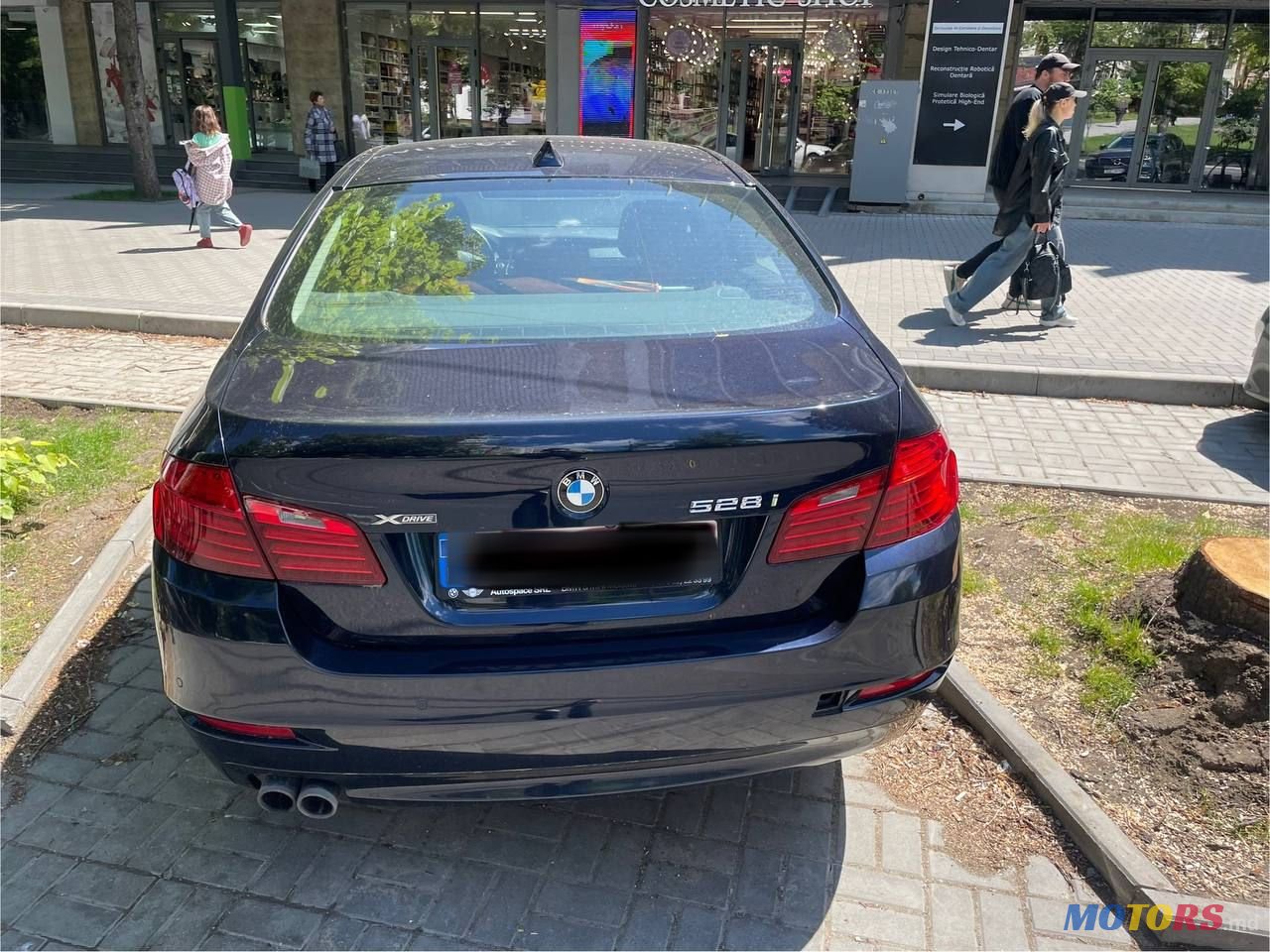 2014' BMW 5 Series photo #4
