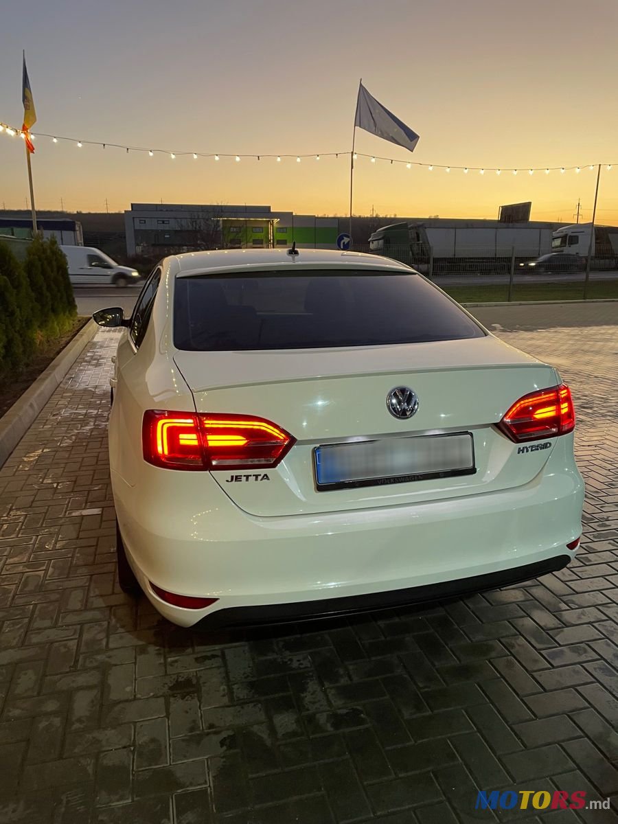 2013' Volkswagen Jetta photo #4