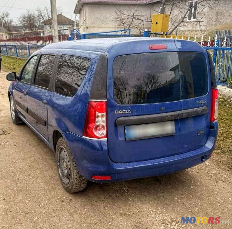 2009' Dacia Logan Mcv photo #3